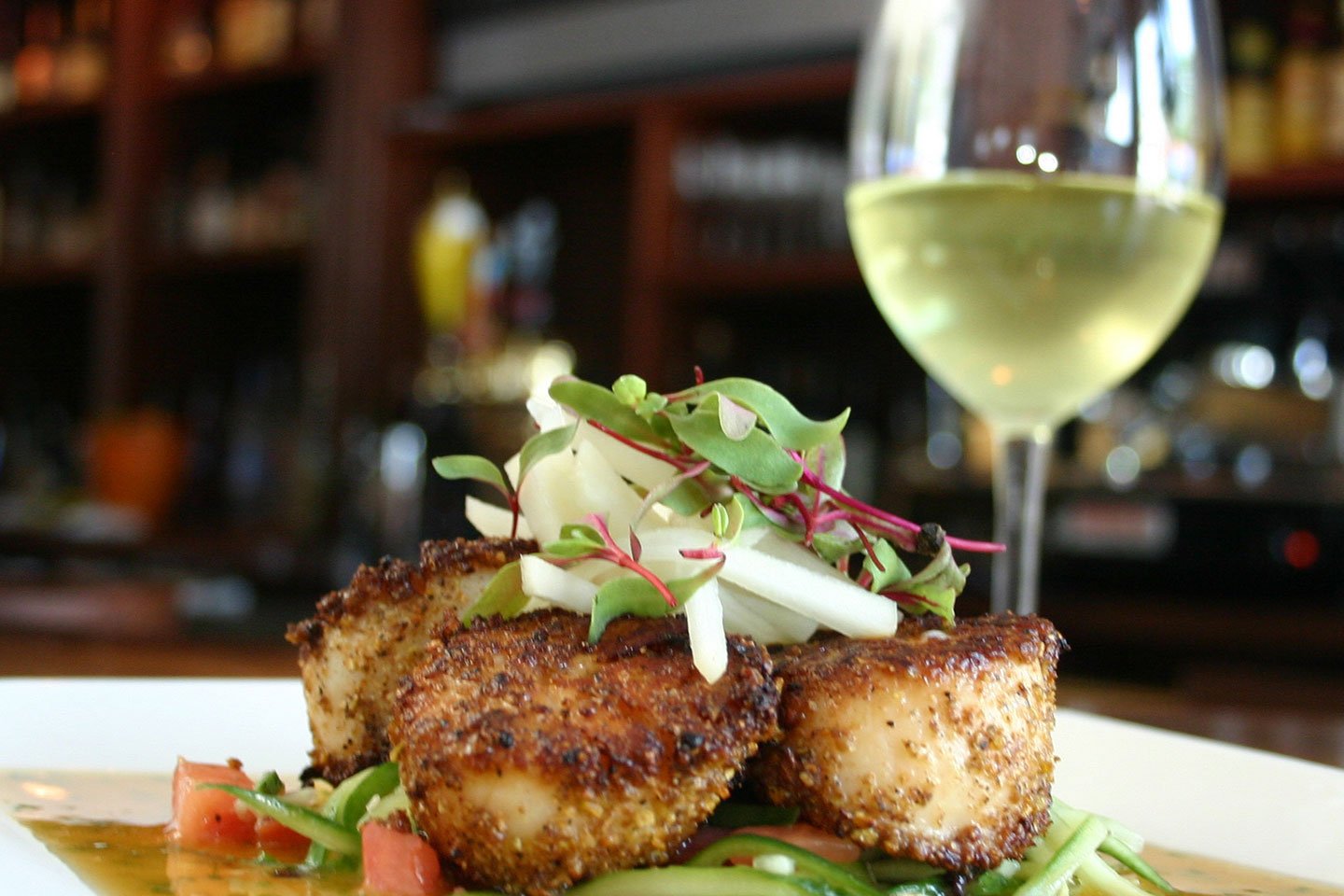 Why does food & wine pairing work?