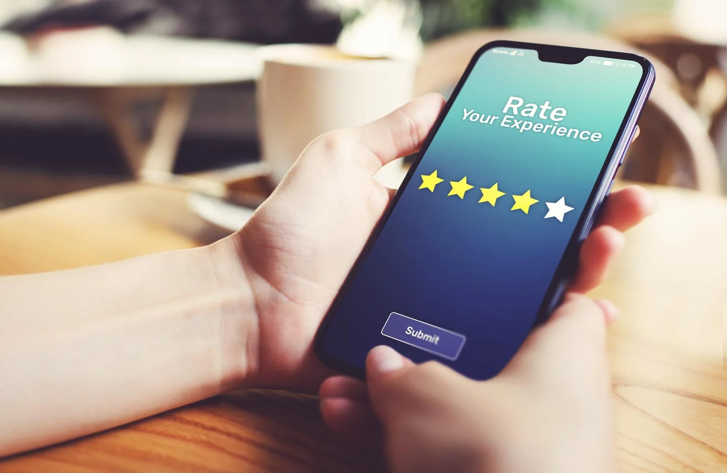 Infographic: Key differences between Customer Service and Customer Experience
